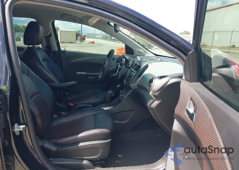 2013 Chevrolet Sonic Lt Auto из США, поврежденный, VIN 1G1JC6SH2D4237422